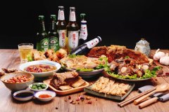 在中式牛排馆里啃大骨头是什么体验？